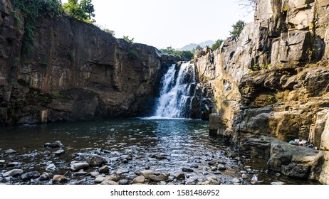 Awesome Landscape Of Zarwani Waterfall, Dhirkhadi, Gujarat