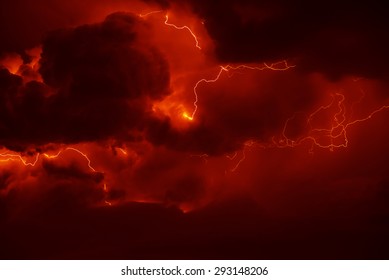 Awesome Thunderbolt In Dark Night Sky.