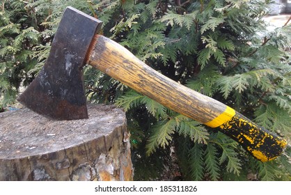  Axe Chopping Wood