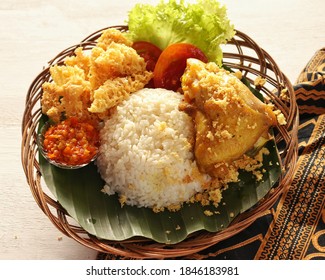 Ayam Goreng Kremes Popular Fried Chicken Stock Photo 1846183981 ...