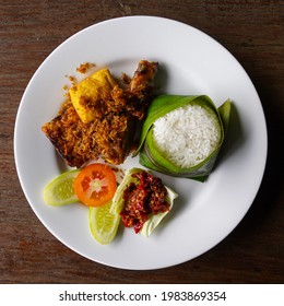 750 Lao fried chicken Images, Stock Photos & Vectors | Shutterstock