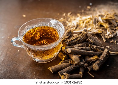  Ayurvedic Herb Liquorice Root,Licorice Root, Mulethi Or Glycyrrhiza Glabra Root And Its Powder With Its Tea For Detoxifying The Body, Soothing Spasms, Easing Menstrual Cramps, Raising Blood Pressure.