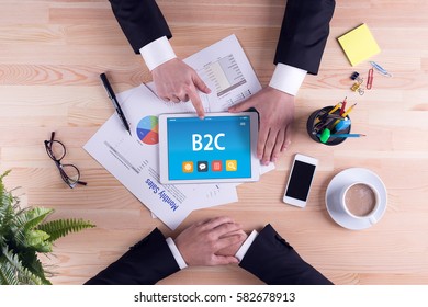 B2C CONCEPT ON TABLET PC SCREEN