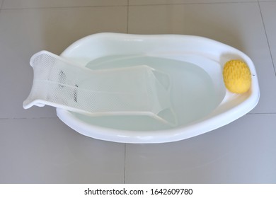 Plastic Baby Bathtub Images Stock Photos Vectors Shutterstock