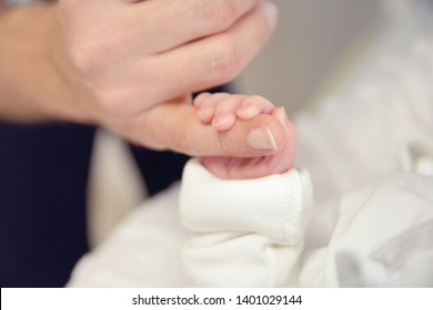 baby birth doctor mom famliy hand human kid - Shutterstock ID 1401029144