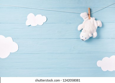 758 Teddy On Washing Line Images, Stock Photos & Vectors | Shutterstock