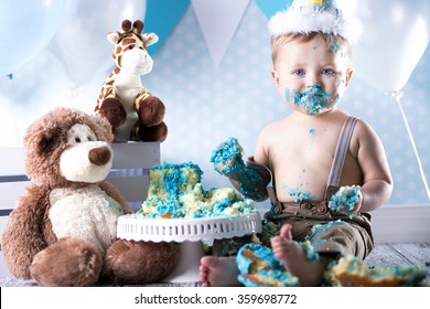 Baby cake smash