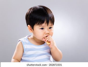 Baby Eat Finger Food