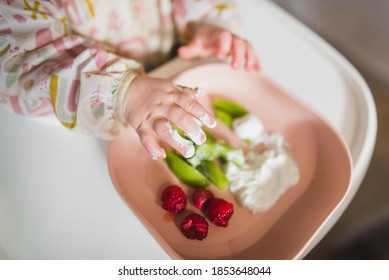 Baby Eating Raspberries, Kiwi BLW Meal 