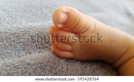 baby foot close up