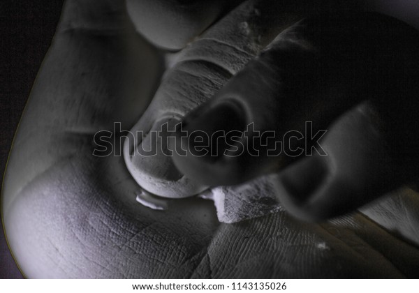 baby hand sculpture