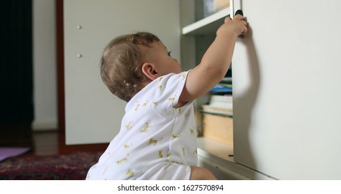 
Baby Infant Opening Cabinet Furniture At Home