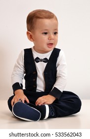 Baby Portrait Wearing Tuxedo Suit Stock Photo 533562043 | Shutterstock