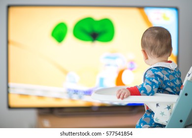 Baby Watching Cartoons On TV (6 Months Old).