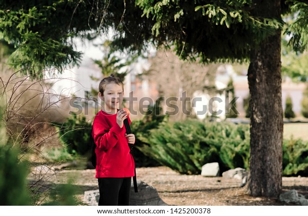 red school sweatshirt