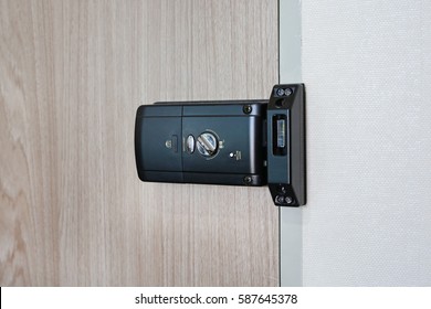 Keyless Door Locks Images Stock Photos Vectors Shutterstock