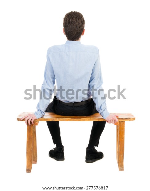 椅子に座っている実業家の後ろ姿 見ている実業家 Rear View Peopleコレクション 人の背景のビュー 白い背景に 木のベンチに腰掛けている実業家 の写真素材 今すぐ編集