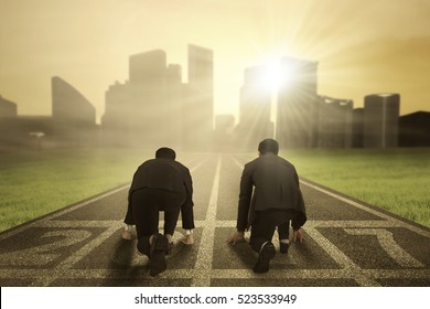 Back View Two Businessmen Ready Competition Stock Photo 523533949 ...