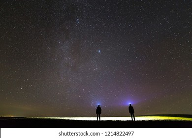 シルエット 男性 後ろ姿 の画像 写真素材 ベクター画像 Shutterstock