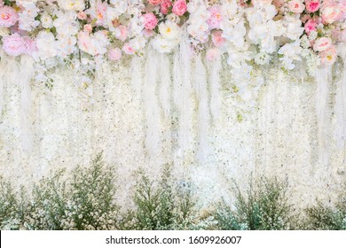 Backdrop Wedding Romantic Flower Decoration Beautiful. Backdrop Flowers Bouqet Whit And Pink Green Leaf Background.