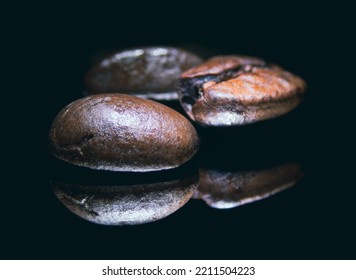 Background, Bar, Beans, Black, Brown, Close-up, Closeup, Coffee, Color, Dark, Detail, Espresso, Food, Food And Drink, Kitchen, Macro, Natural, No People, Reflection, Restaurant, Texture