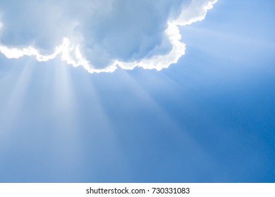 Background Blue Sky And Cumulus Cloud, With Silver Lining, Sun Ray