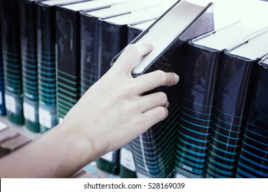 Background library - Shutterstock ID 528169039