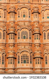 the background view of hawa mahal