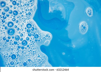 Backgrounds of blue wet soap bubble, texture bubble of water