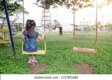 990 Sad Child Swing Alone Images, Stock Photos & Vectors 