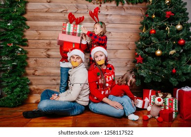 Bad Kids Father Mother Tied Garland Stock Photo 1258117531 | Shutterstock