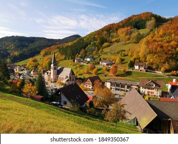 Bad Peterstal-Griesbach town in autumnal colours, Baden-Wurttemberg, Black forest region, Germany 