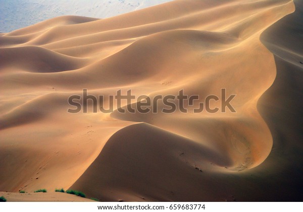 Badain Jaran desert. North China. Inner Mongolia.\
Gobi desert.