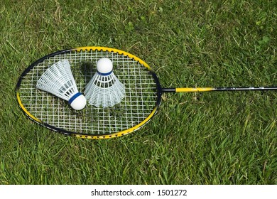 Badminton Racket With Two Shuttlecocks