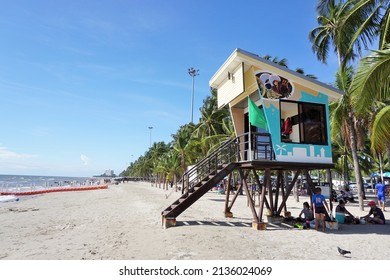 BAGNSAEN, THAILAND - 19 FEB : Lifeguard tower at Bangsaen beach ON 19 February 2022 in Bangsaen, Chonburi, Thailand