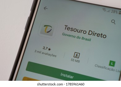 Bahia, Brazil - April 9, 2020. Tesouro Direto App On Smartphone Screen. Tesouro Direto Is A Brazilian National Treasury System, An Alternative Investment. 