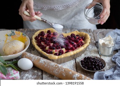 
Bake a fruit cake in the shape of a heart. Delicious homemade cake do it yourself. Cooking.Valentine's Day. Mothers Day. March 8
 - Powered by Shutterstock