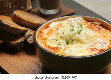 Baked Egg With Bread 