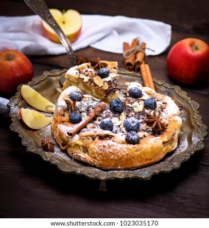 Similar – runde hausgemachte Pastete mit Heidelbeeren