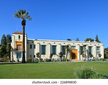 BAKERSFIELD, CA - OCTOBER 29, 2014: The Kern County Museum, Founded In 1941, Displays Many Area Historical And Cultural Artifacts, Native American Objects And Early Pioneer Buildings.