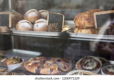 Bakery Bread Pastry Sweets Display Window Case