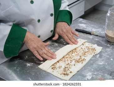 Baking Mexican Paistries Pecan Roll