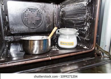 Baking Soda Or Sodium Bicarbonate Are Effective Safe Cleaning Agent In Household Kitchen Such As Oily Oven And Utensils