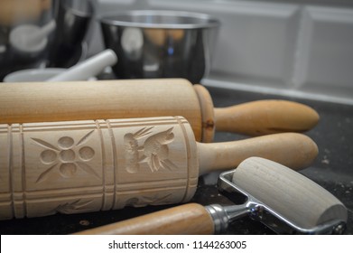 springerle cookies rolling pin