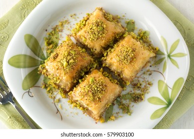 27,633 Baklava on plate Images, Stock Photos & Vectors | Shutterstock