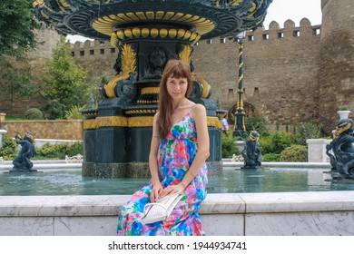 Baku Azerbaijan 2020 Beautiful Girl Sits Stock Photo 1944934741 ...