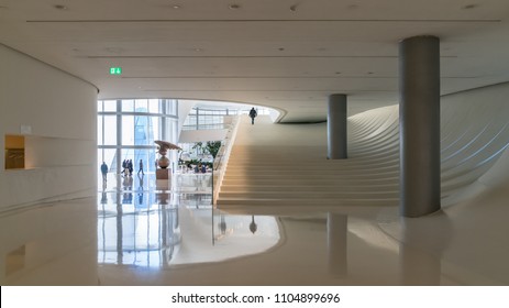 heydar aliyev center interior