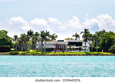 Bal Harbour, USA - May 8, 2018: Miami, Florida At Biscayne Bay Intracoastal Water And View Of Indian Creek Billionaire Island House Waterfront Oceanfront Property Modern Mansion