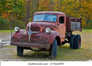 Farm Landscape Old Truck Images Stock Photos Vectors Shutterstock