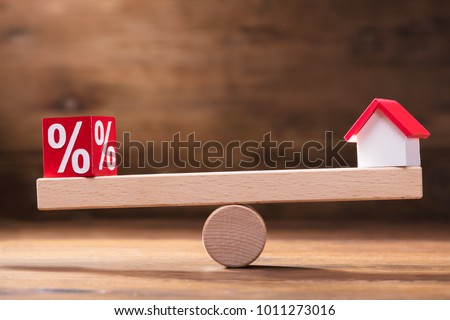 Balancing Of Percentage Red Block And House Model On The Small Seesaw